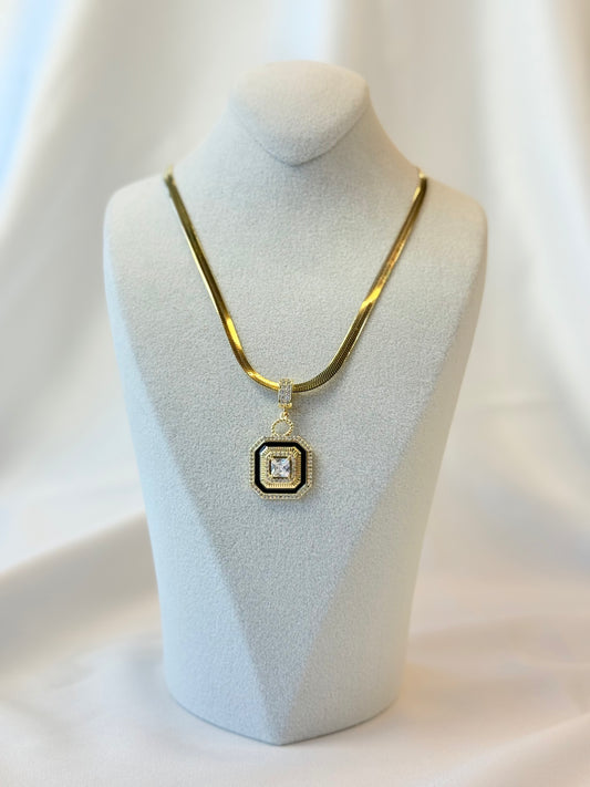 İtalyan Zincir Baget Taş Kolye