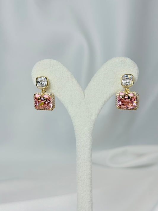 Özel Seri Pembe Kurdele Zirkon Küpe