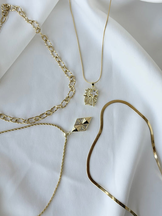 4'lü Ayrı Ayrı Kullanıma Uygun Denge The Star Kolye