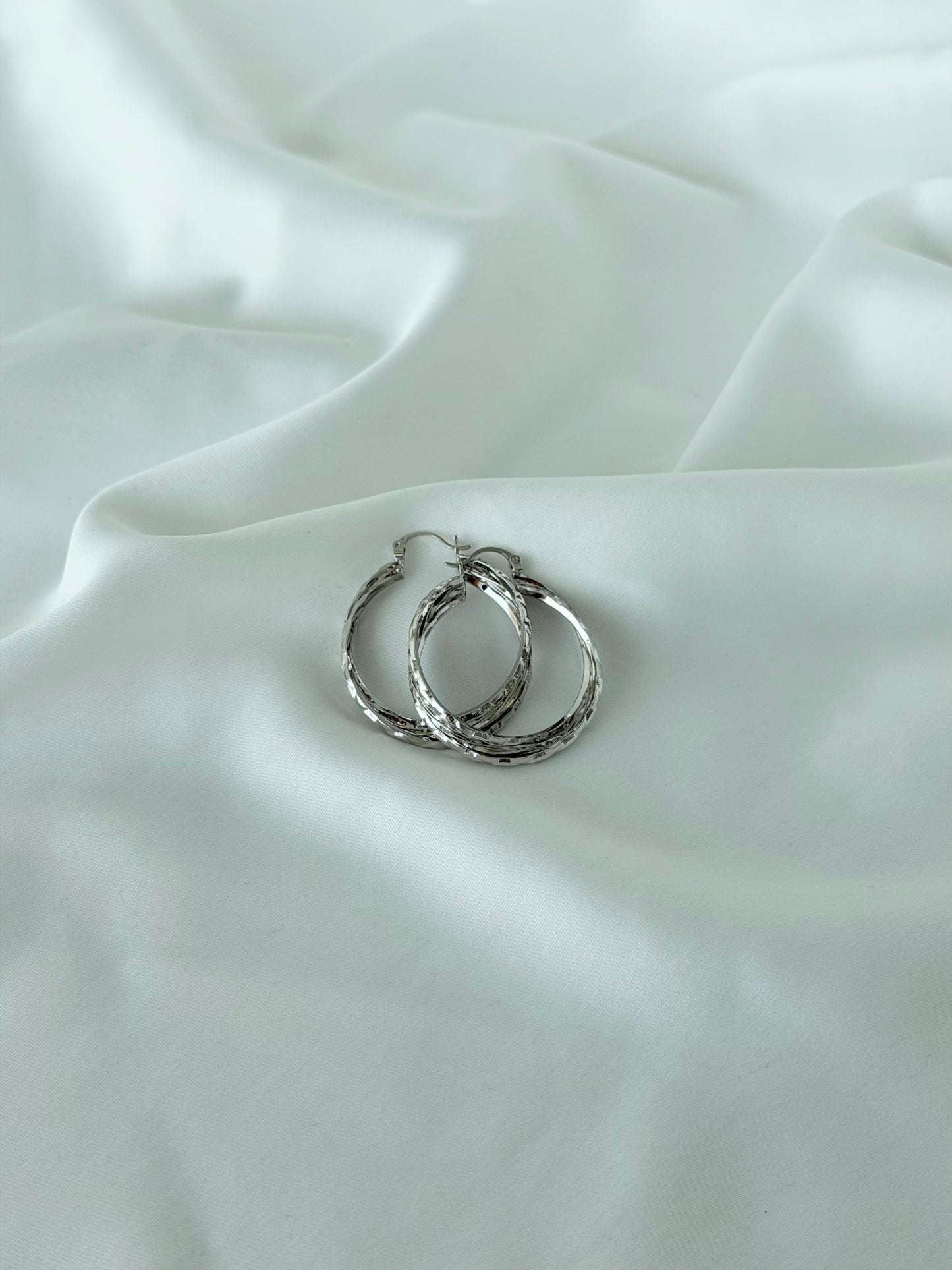 Özel Seri Xuping Çizgili Silver Halka Küpe