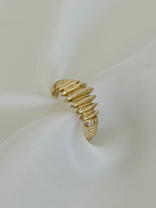 Özel Seri Xuping Zirkon Taş Detaylı Çizgili Yüzük