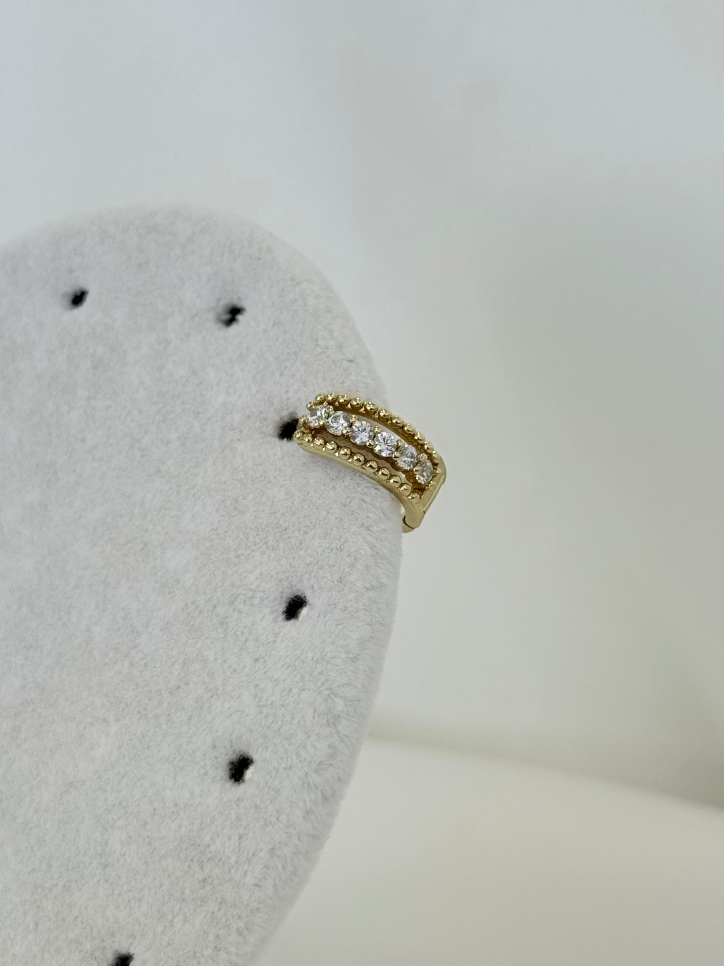 Özel Seri Xuping Sıralı Taş Helix Küpe