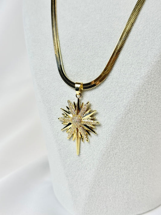 Gold Mega Kutup Yıldızı Kolye