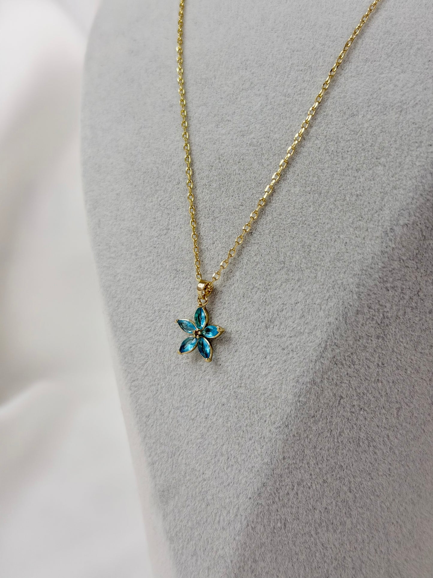 Özel Seri Xuping Mavi Kristal Lotus Kolye