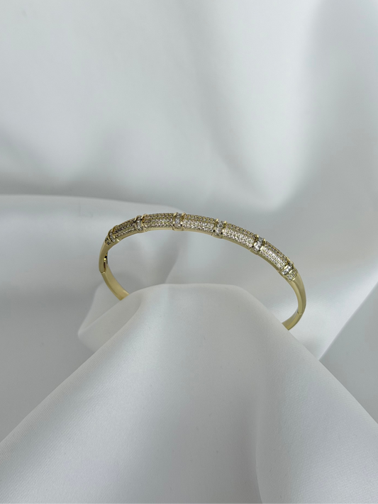 Özel Seri Xuping Luxe Kelepçe