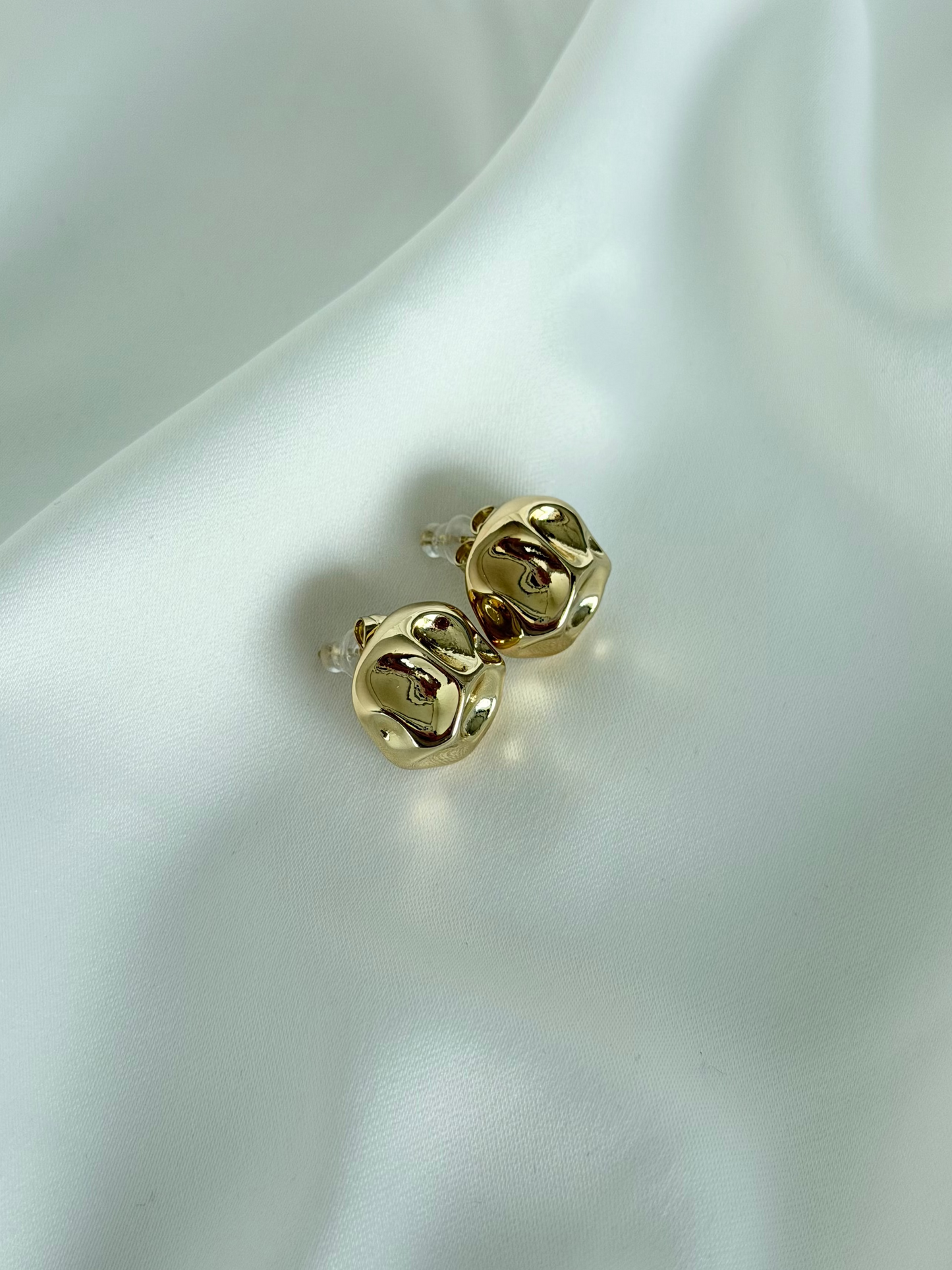Özel Seri Xuping Gold Modern Dalga Küpe
