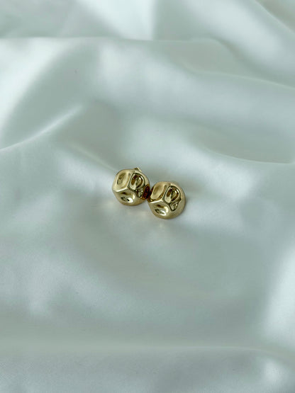 Özel Seri Xuping Gold Modern Dalga Küpe