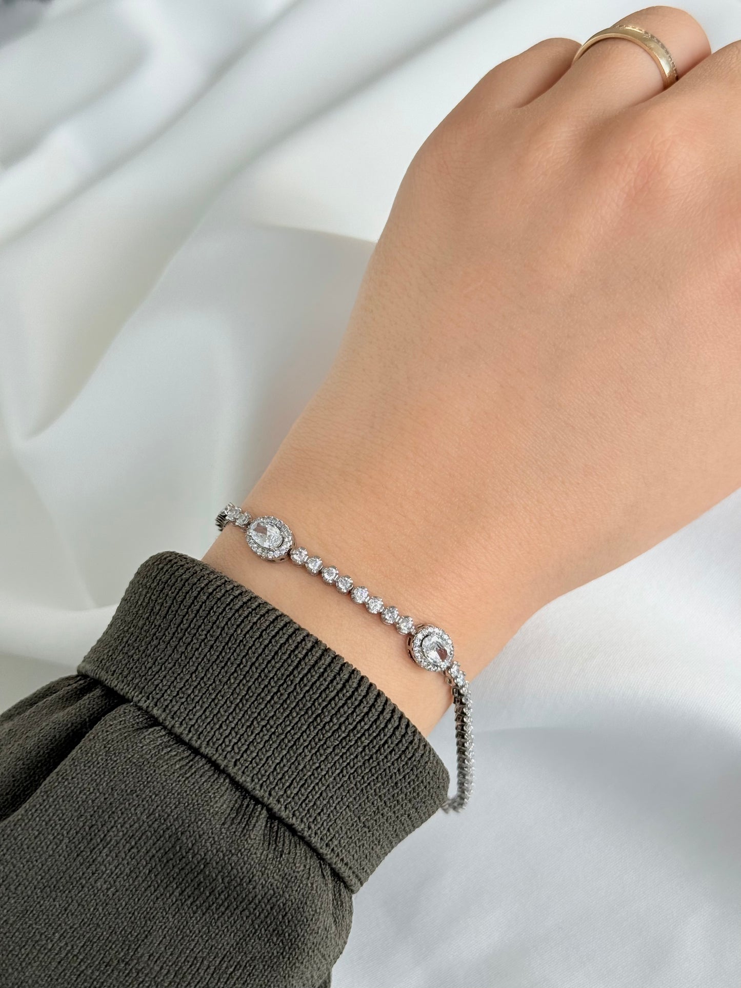 Özel Seri Xuping Eterna Su Yolu Bileklik