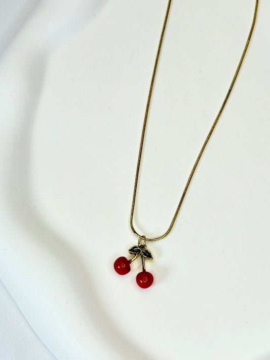 Cherry The Summer Kolye